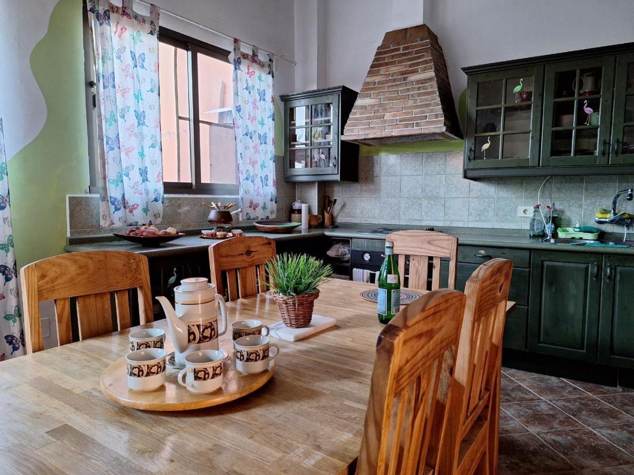 Casa Colores Tenerife Guesthouse カンデラリア エクステリア 写真